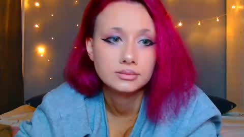 Snapshot of tommioo7 chatting on 12.24.24 Galadriel online show from 12.24.24