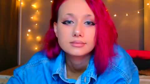 Snapshot of tommioo7 chatting on 12.27.24 Galadriel online show from 12.27.24