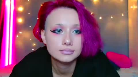 Snapshot of tommioo7 chatting on 12.30.24 Galadriel online show from 12.30.24