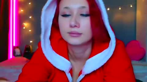 Snapshot of tommioo7 chatting on 01.01.25 Galadriel online show from 01.01.25