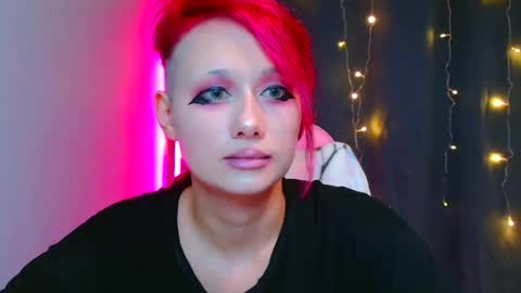 Snapshot of tommioo7 chatting on 01.04.25 Galadriel online show from 01.04.25