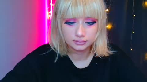 Snapshot of tommioo7 chatting on 01.09.25 Galadriel online show from 01.09.25