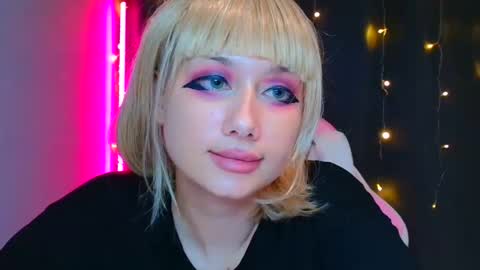 Snapshot of tommioo7 chatting on 01.09.25 Galadriel online show from 01.09.25