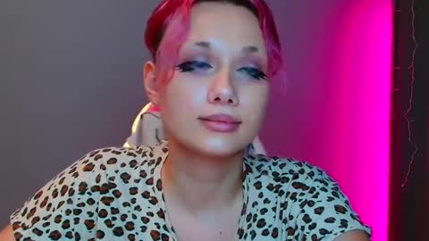 Snapshot of tommioo7 chatting on 01.24.25 Galadriel online show from 01.24.25