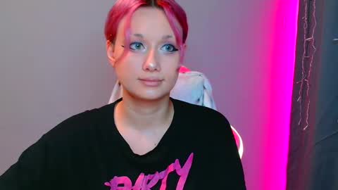 Snapshot of tommioo7 chatting on 01.27.25 Galadriel online show from 01.27.25