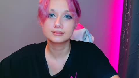 Snapshot of tommioo7 chatting on 01.28.25 Galadriel online show from 01.28.25