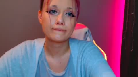 Snapshot of tommioo7 chatting on 01.28.25 Galadriel online show from 01.28.25