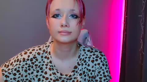 Snapshot of tommioo7 chatting on 02.01.25 Galadriel online show from 02.01.25