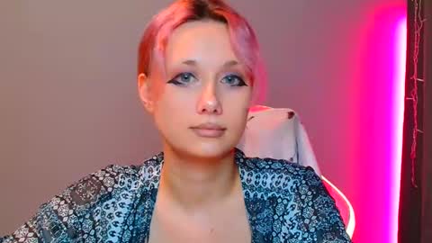 Snapshot of tommioo7 chatting on 02.04.25 Galadriel online show from 02.04.25