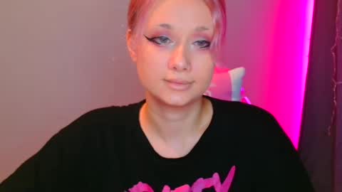 Snapshot of tommioo7 chatting on 02.10.25 Galadriel online show from 02.10.25