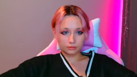 Snapshot of tommioo7 chatting on 02.18.25 Galadriel online show from 02.18.25