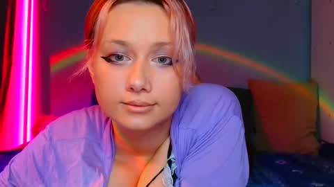 Snapshot of tommioo7 chatting on 03.01.25 Galadriel online show from 03.01.25