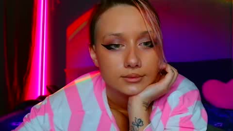 Snapshot of tommioo7 chatting on 03.06.25 Galadriel online show from 03.06.25