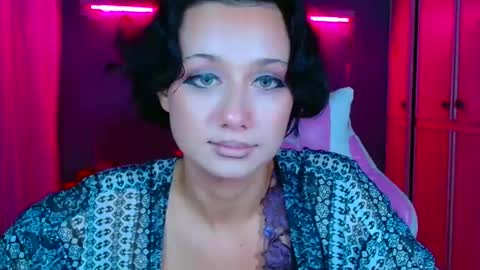 Snapshot of tommioo7 chatting on 10.03.25 Galadriel online show from 10.03.25