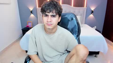 Tommy  online show from 02.06.26