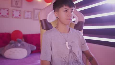 Blue  online show from 02.21.25