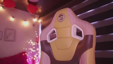 Blue  online show from 02.27.25