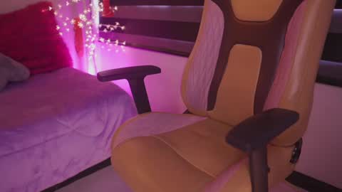 Blue  online show from 02.27.25