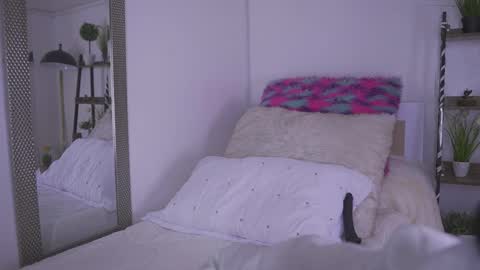 Blue  online show from 10.09.25