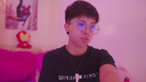 Snapshot of tommy_blue1 chatting on 07.18.26 Blue online show from 07.18.26