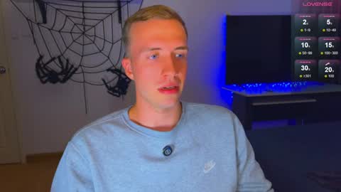 Snapshot of tommy_cumfinger chatting on 12.08.24 Tommy online show from 12.08.24