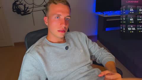 Snapshot of tommy_cumfinger chatting on 12.13.24 Tommy online show from 12.13.24