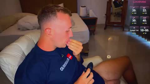 Snapshot of tommy_cumfinger chatting on 10.29.25 Tommy online show from 10.29.25