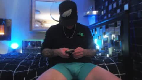 Snapshot of tommy_knuckles chatting on 11.22.25 Tommy online show from 11.22.25