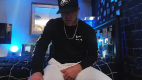 Snapshot of tommy_knuckles chatting on 11.30.25 Tommy online show from 11.30.25