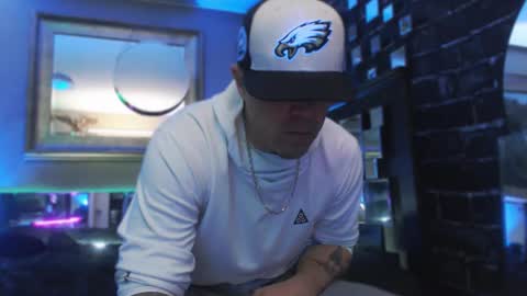 Snapshot of tommy_knuckles chatting on 01.06.26 Tommy online show from 01.06.26