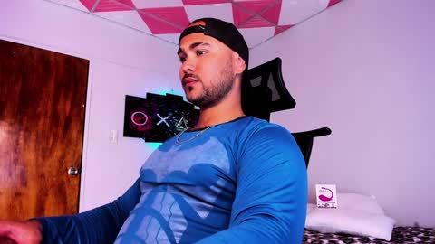 tommy_sccott online show from 01.04.25