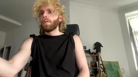 Snapshot of tommyg6420 chatting on 10.05.25 First Show ever 3 online show from 10.05.25