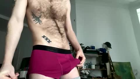 Snapshot of tommyg6420 chatting on 10.28.25 First Show ever 3 online show from 10.28.25