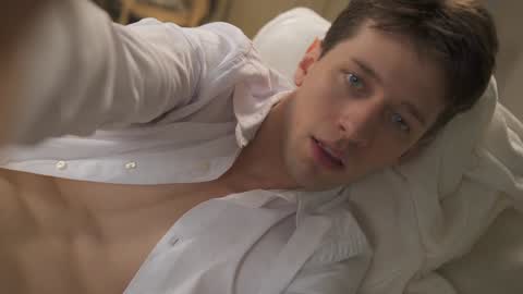 Snapshot of tommyjoyer chatting on 01.25.25 Tommy Joyer online show from 01.25.25