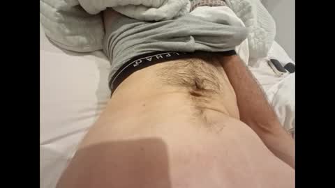 Snapshot of tomnomm chatting on 10.13.25 tomnomm online show from 10.13.25