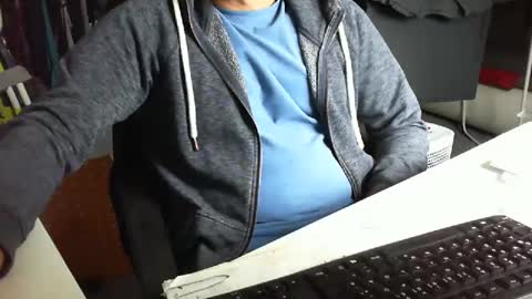 Tom online show from 09.10.25