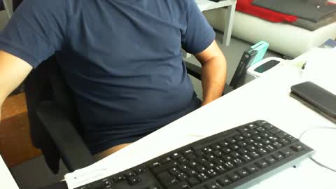 Tom online show from 10.11.25