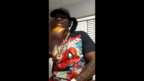 Snapshot of tomuchwauce1 chatting on 03.26.26 tomuchwauce1 online show from 03.26.26