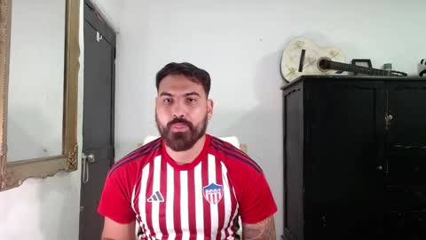 Snapshot of tomy_johnson2 chatting on 12.01.24 Tomas jhonson online show from 12.01.24