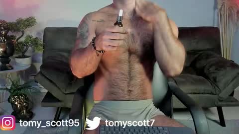 tomy_scott6 online show from 03.18.26