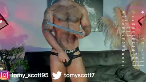 Snapshot of tomy_scott6 chatting on 04.10.26 tomy_scott6 online show from 04.10.26