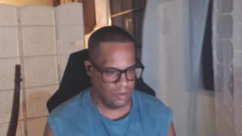 Snapshot of toni2814 chatting on 07.19.26 Antonio online show from 07.19.26