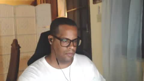 Snapshot of toni2814 chatting on 07.30.26 Antonio online show from 07.30.26