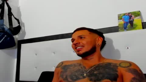 independent model online show from 07.10.26