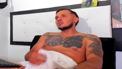 independent model online show from 07.11.26