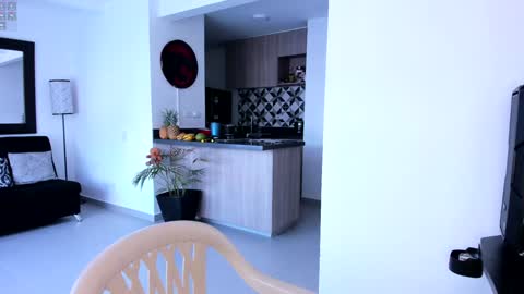 Snapshot of tony_muscle1 chatting on 01.18.25 tony muscle1 online show from 01.18.25