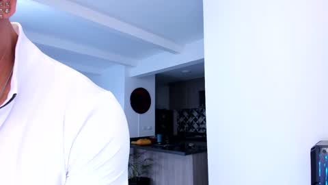 Snapshot of tony_muscle1 chatting on 01.24.25 tony muscle1 online show from 01.24.25