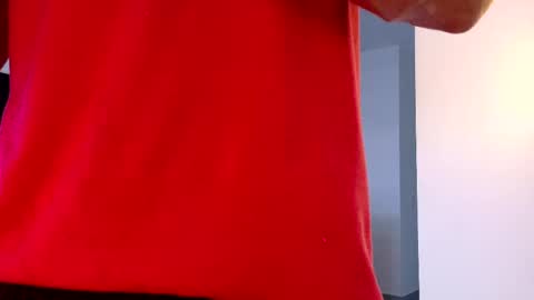 Snapshot of tony_muscle1 chatting on 10.06.25 tony muscle1 online show from 10.06.25