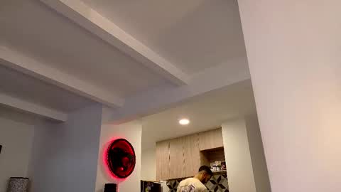 Snapshot of tony_muscle1 chatting on 11.24.25 tony muscle1 online show from 11.24.25