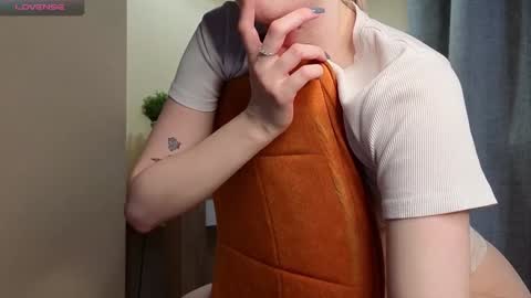 Hey hey Im Megan Pvt open. Im very glad to see you here online show from 02.01.25